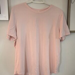 Lululemon pink t shirt